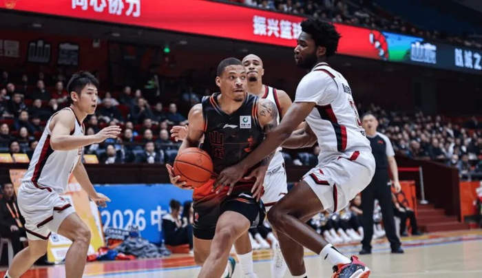 山东男篮外援阵容短板成制约因素