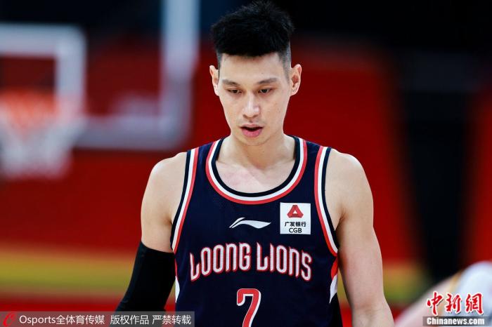 林书豪CBA表现低迷引粉丝不满，C罗梅西老去引发