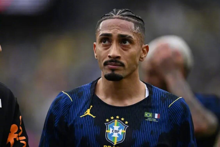 拉菲尼亚伤后康复训练迎战德比 盼冲击2026世界杯