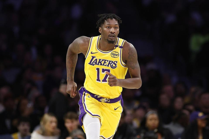 火箭队核心芬尼-史密斯遭雪藏 轮换席位彻底被剥