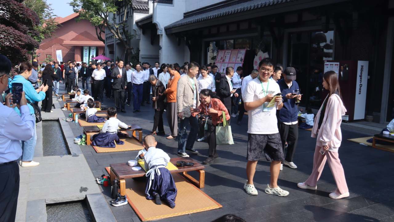 秋日衢州氛围中，2024年‘衢州烂柯杯’全国职工