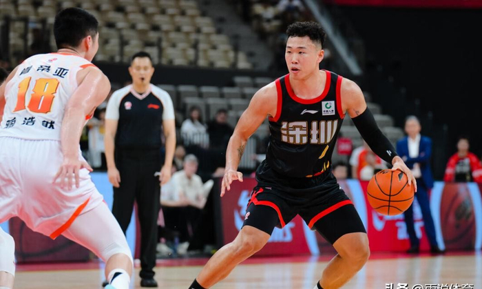 CBA季后赛名额争夺白热化 上海广厦稳居前二 其他