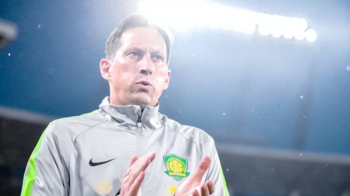 青岛海牛小将邝兆雷首秀惊艳 助球队战平同城劲